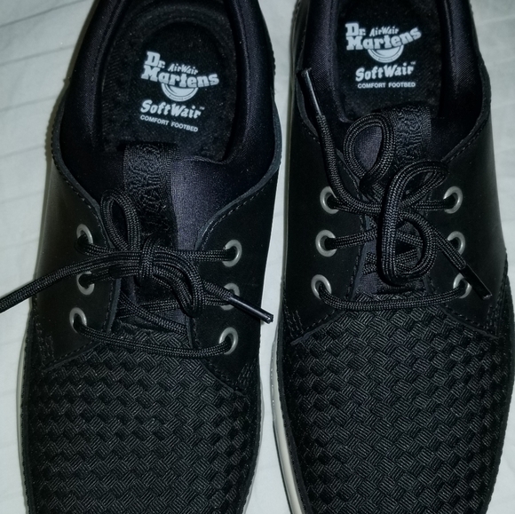 Black Sneakers - Picture 4 of 7